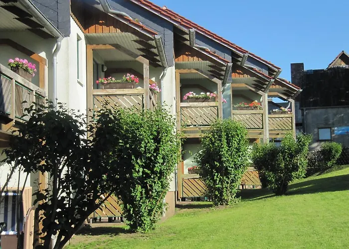 哈兹富伦德假日酒店